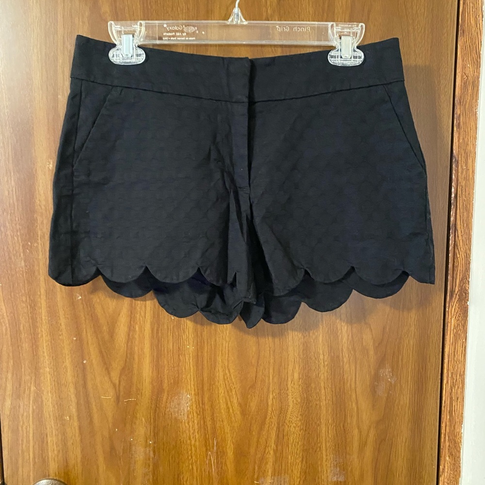 Black Crown and Ivy scalloped shorts